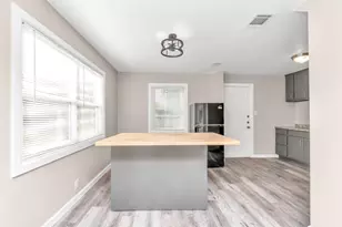 3404 Blodgett St, Houston, TX 77004 - Photo 12