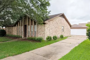 11662 Sagewind Dr, Houston, TX 77089 - Photo 2