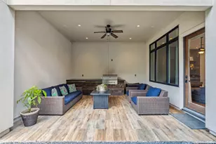 815 E 27th St, Houston, TX 77009 - Photo 36
