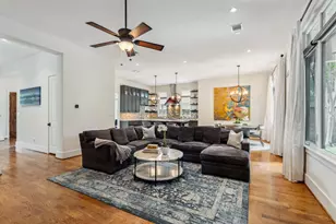 815 E 27th St, Houston, TX 77009 - Photo 14