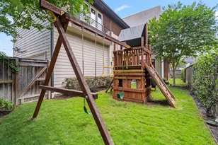 815 E 27th St, Houston, TX 77009 - Photo 38