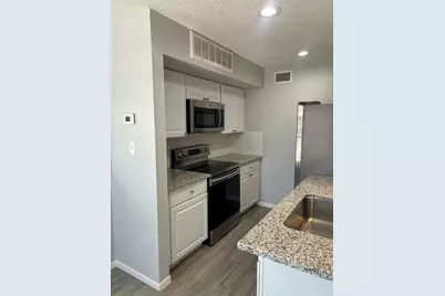 260 El Dorado Boulevard #2506, Webster, TX 77598 - Photo 8