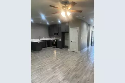 2725 Nora Street, Beaumont, TX 77705 - Photo 2