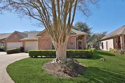 827 Apple Blossom Drive, Pearland, TX 77584 - Photo 2
