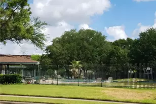 11907 Moss Ridge Rd, Houston, TX 77043 - Photo 22