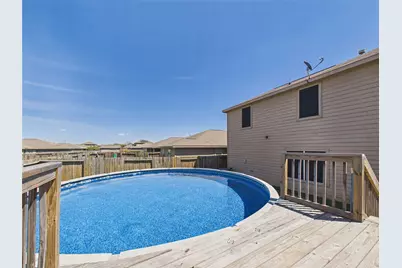 911 Marigold Road, Baytown, TX 77521 - Photo 32