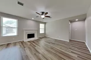 4031 Echo Mountain Dr, Houston, TX 77345 - Photo 4