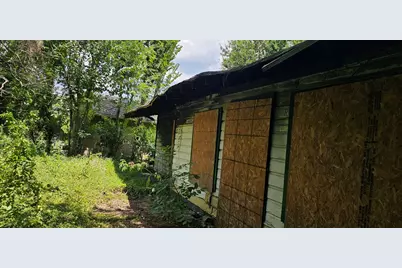 5233 Dieppe Street, Houston, TX 77033 - Photo 14