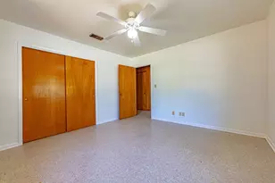 1220 N Ave I, Shiner, TX 77984 - Photo 20