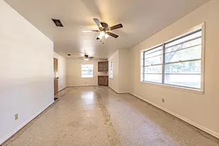 1220 N Ave I, Shiner, TX 77984 - Photo 10