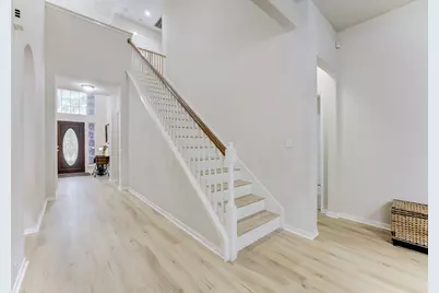 515 Deer Hollow Drive, Sugar Land, TX 77479 - Photo 8