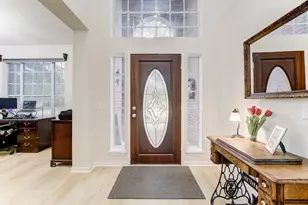 515 Deer Hollow Dr, Sugar Land, TX 77479 - Photo 6