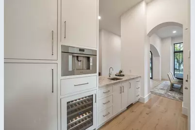 2538 Addison Road, Houston, TX 77030 - Photo 16