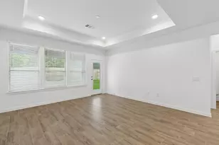 16189 Sepia Mnr St, Conroe, TX 77378 - Photo 10