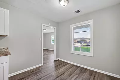 4909 Holloway Drive, Houston, TX 77048 - Photo 8