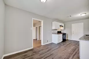 4909 Holloway Dr, Houston, TX 77048 - Photo 6