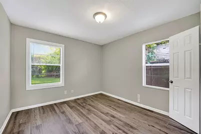 4909 Holloway Drive, Houston, TX 77048 - Photo 24