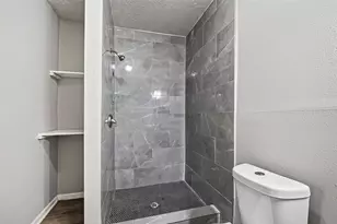4909 Holloway Dr, Houston, TX 77048 - Photo 40