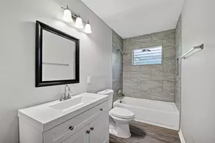 4909 Holloway Dr, Houston, TX 77048 - Photo 22