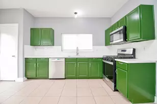 11924 Prior Park Dr, Houston, TX 77047 - Photo 16