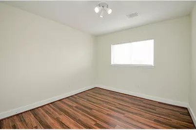 11924 Prior Park Dr, Houston, TX 77047 - Photo 36