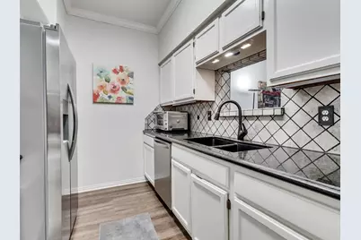 17645 Red Oak Drive #7645, Houston, TX 77090 - Photo 6