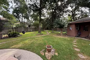 2010 Trail Water Ct, Houston, TX 77339 - Photo 20