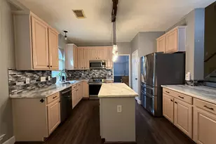 2010 Trail Water Ct, Houston, TX 77339 - Photo 4