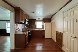 1101 E 7th St, Houston, TX 77009 - Photo 6