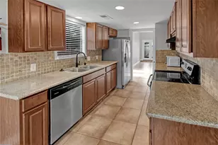 1089 Country Pl Dr, Houston, TX 77079 - Photo 6