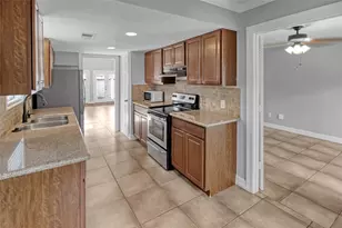 1089 Country Pl Dr, Houston, TX 77079 - Photo 4