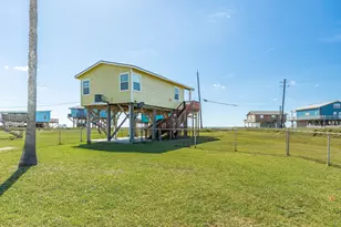 819 Seashell Dr, Surfside Beach, TX 77541 - Photo 36