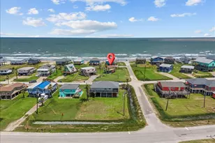819 Seashell Dr, Surfside Beach, TX 77541 - Photo 4