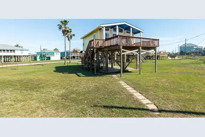 819 Sea Shell Drive, Surfside Beach, TX 77541 - Photo 6