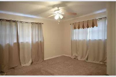 2117 Pecan Street, Dickinson, TX 77539 - Photo 10