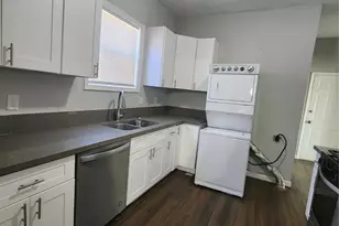 506 9th St, Hempstead, TX 77445 - Photo 12