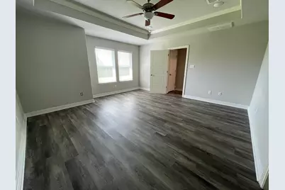 107 Freedom Drive, Clute, TX 77531 - Photo 6