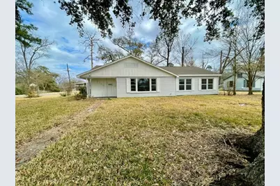 3190 Willowood Drive, Beaumont, TX 77703 - Photo 1