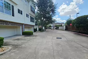 9200 Westheimer Rd, Houston, TX 77063 - Photo 2