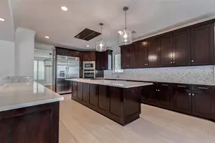 5410 Valerie St, Bellaire, TX 77401 - Photo 8