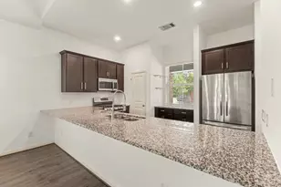 3413 Omega St, Houston, TX 77022 - Photo 2