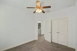3413 Omega St, Houston, TX 77022 - Photo 6