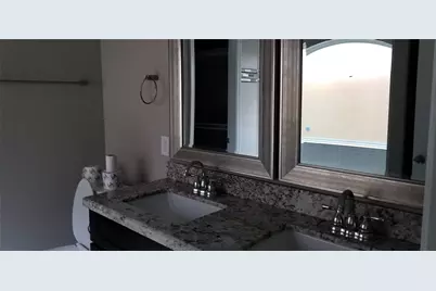 4204 Stassen Street #B, Houston, TX 77051 - Photo 10