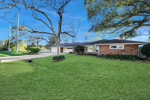 411 Venice St, Sugar Land, TX 77478 - Photo 2