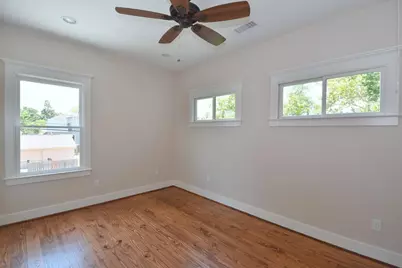 119 E 26th #A, Houston, TX 77008 - Photo 12