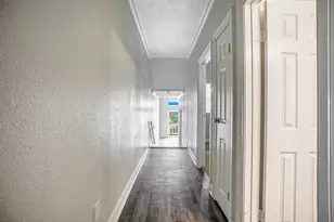 7820 Seawall Blvd, Galveston, TX 77551 - Photo 16