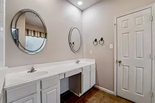 3818 Ridge Canyon Rd, Baytown, TX 77521 - Photo 20