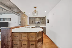 204 Travis St, Houston, TX 77002 - Photo 10