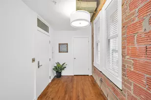 204 Travis St, Houston, TX 77002 - Photo 6