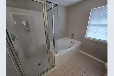 94 N Burberry Park Circle N, The Woodlands, TX 77382 - Photo 18